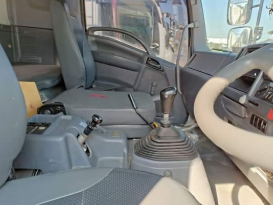 ขายค่ะ หัวคัชซี ISUZU 300 แรง ปี 58 รถ 2 เพลา