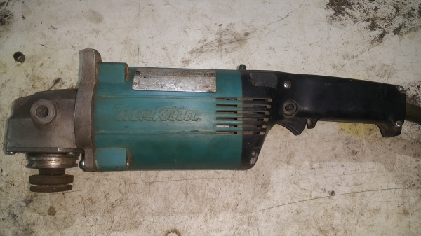 หินเจียร 7 นิ้ว makita 9607 nb แท้