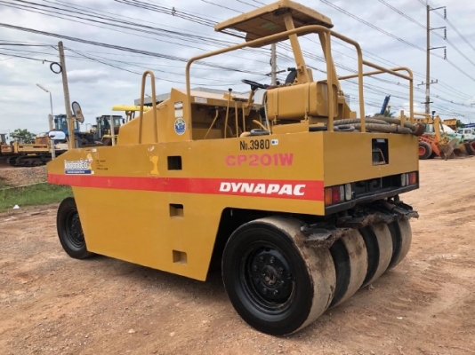 ขายรถบด 7 ล้อ DYNAPAC CP201W นำเข้าเองจากญี่ปุ่น สภาพสวยพร้อมใช้ มีVDOการทำงานครับ