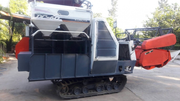 dc 60  เครื่องดีเกียร์ดี ช่วงล่างดี แทรกสวย2เส้นเชคแล้วพร้อมใช้ครับ