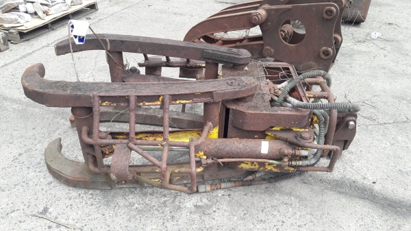 ขายคีบไม้ 30000 บาท 084-5424150