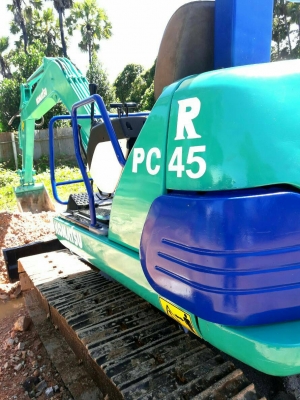 ขายรถแบคโฮ KOMATSU PC45-7 ราคา 380000