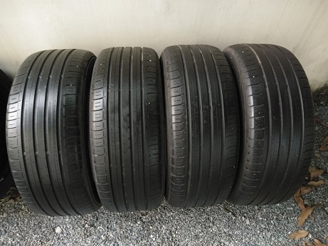 ขายยาง DUNLOP ENASAVE EC300 ปี0617 (1ชุด) 215-55-16 ราคา 3,200