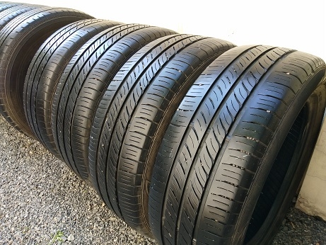 ขายยาง DUNLOP ENASAVE EC300 ปี4017 (1ชุด) 205-55-16 ราคา 3,400 ขายยาง DUNLOP ENASAVE EC300 ปี4017 (1ชุด) 205-55-16 ราคา 3,400