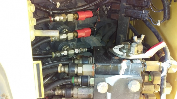 ต้องขายรถขุดยี่ห้อKOMATSU-PC128US-2E1รถนำเข้าจากญี่ปุ่น ต้องขายรถขุดยี่ห้อKOMATSU-PC128US-2E1รถนำเข้าจากญี่ปุ่น