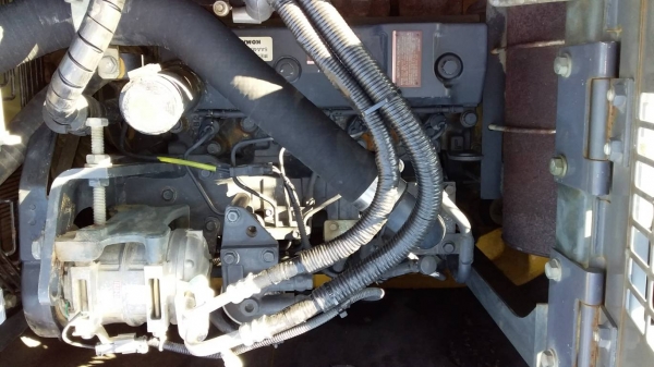 ต้องขายรถขุดยี่ห้อKOMATSU-PC128US-2E1รถนำเข้าจากญี่ปุ่น ต้องขายรถขุดยี่ห้อKOMATSU-PC128US-2E1รถนำเข้าจากญี่ปุ่น