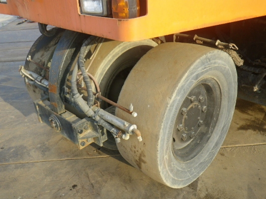 ราคาดีมากๆ  DYNAPAC CP202 จากญี่ปุ่น สภาพสวยๆ 092-929-9942 ธีรเทพ