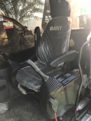 ขายSANY.SY 215C เต็มทุกระบบราคา 2,600,000