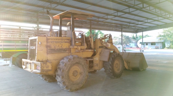 ขาย รถตักล้อยาง TCM 830 สภาพพร้อมใช้งาน ขาย รถตักล้อยาง TCM 830 สภาพพร้อมใช้งาน