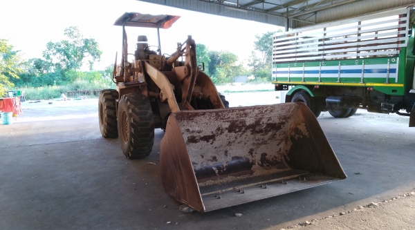 ขาย รถตักล้อยาง TCM 830 สภาพพร้อมใช้งาน ขาย รถตักล้อยาง TCM 830 สภาพพร้อมใช้งาน