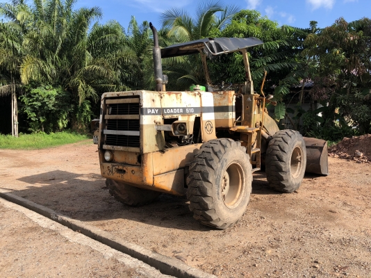 ขายรถตัก KOMATSU 510 กรองคู่ สภาพดี ใช้งานอยู่ทุกวัน สนใจโทร 081-970-1072