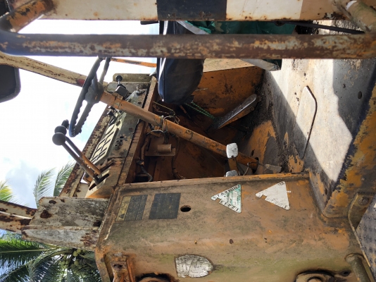 ขายรถตัก KOMATSU 510 กรองคู่ สภาพดี ใช้งานอยู่ทุกวัน สนใจโทร 081-970-1072