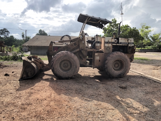 ขายรถตัก KOMATSU 510 กรองคู่ สภาพดี ใช้งานอยู่ทุกวัน สนใจโทร 081-970-1072
