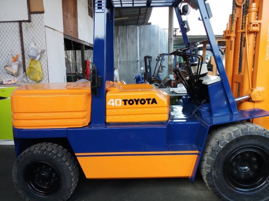 อาร์ ซี เอช  โฟรคลิฟท์  ขาย โตโยต้า รุ่น 5 ดีเซล 4 ตัน