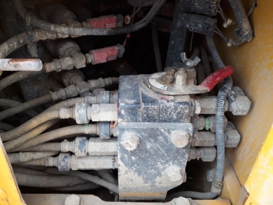 KOMATSU : PC128US-2E1 ปี2004  6,017ชม. สวยๆจากญี่ปุ่นครับ