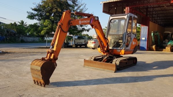 รถขุดฮิตาชิ Hitachi日立 EX30-1 Cabin เก่าญี่ปุ่น เครื่อง3KR ปั้มดีมาก หัวเก๋งสวยมาก