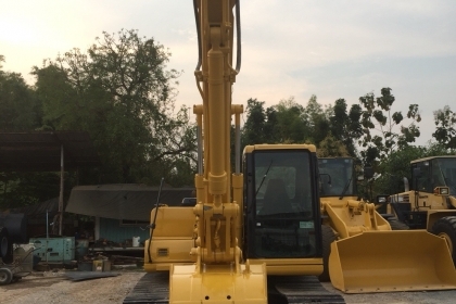 รถญี่ปุ่นเกรดA ขายถูก KOMATSU PC120-6E นำเข้าจากญี่ปุ่น โทร.086-303-9797 กู๋อ๋า