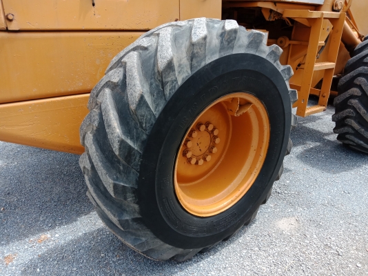 รถญี่ปุ่นเกรดA ขายถูก KOMATSU 510 กรองเดี่ยว ซีเรียลสูง นำเข้าจากญี่ปุ่น โทร.086-303-9797 กู๋อ๋า