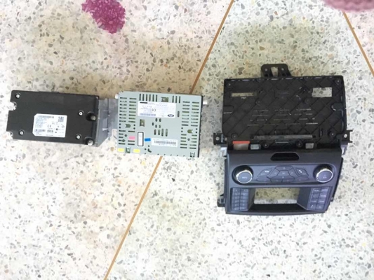 เครื่องเสียงติดรถยนต์ Ford 2018 แท้ถอด