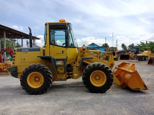 รถญี่ปุ่นเกรดA ขายถูก KOMATSU WA100-3 นำเข้าจากญี่ปุ่น โทร.090-986-2521 อ๊อบรถญี่ปุ่นเกรดA ขายถูก KOMATSU WA100-3 นำเข้าจากญี่ปุ่น โทร.086-303-9797 กู๋อ๋า