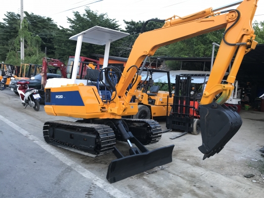 Komatsu Pc20-3สภาพดีเก่าญี่ปุ่น มีใบอินวอยไม่เคยใช้ในไทย Komatsu Pc20-3สภาพดีเก่าญี่ปุ่น มีใบอินวอยไม่เคยใช้ในไทย