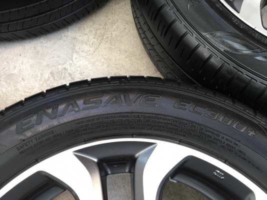 ล้อแม็ก Mazda 2 ตัวท๊อป ขอบ 16 พร้อมยาง Dunlop 185-60-16 ปลายปี 17 สภาพดี ดอกหนาปึก