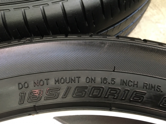 ล้อแม็ก Mazda 2 ตัวท๊อป ขอบ 16 พร้อมยาง Dunlop 185-60-16 ปลายปี 17 สภาพดี ดอกหนาปึก