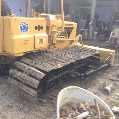 # ขายรถแทร็กเตอร์D2-5 PL รถพร้อมใช้งาน เครื่องดี ช่วงล่างดี ใบแทร็กสวย ราคาต่อรองคุยกันได้ โทร0616613023 แพรว