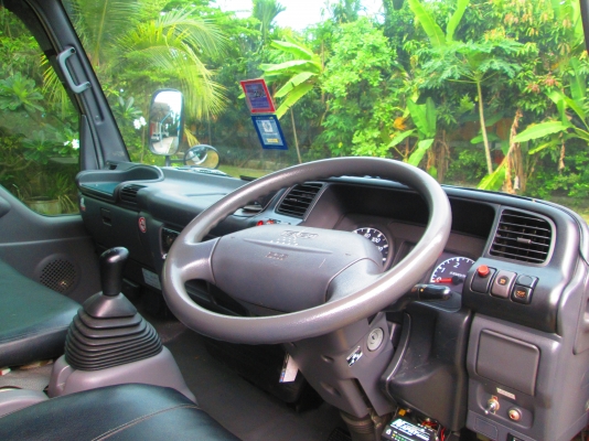 ISUZU NPR 135 ตาเพชร กระบะยาว 5เมตรLPGจากโรงงานมือเดียว