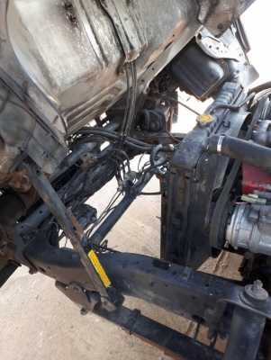 ต้องการขายรถ 6ล้อ NPR (ตู้เย็น)