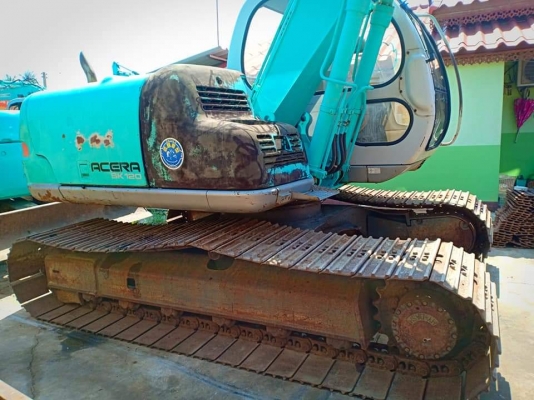 มาใหม่จ้า...KOBELCO SK 120-2  มาร์คไฟว์  ธรรมดา  เก่านอกแท้  แทรคใหญ่   เดิมๆๆ  สภาพสวย  พร้อมใช้  โทร  089-3818694  จ๊อย