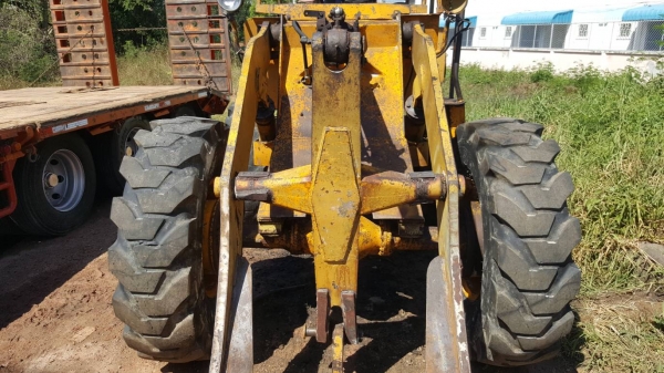 ขาย รถตัก KOMATSU JH30B รถใช้งานได้ปกติ