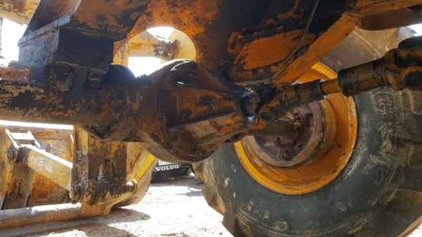 ขาย รถตัก KOMATSU JH30B รถใช้งานได้ปกติ