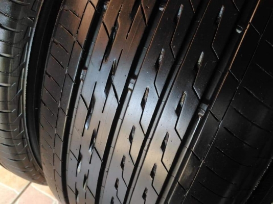 ยาง\% คัดสภาพ Bridgestone Turanza GR-100 215 55 16 ผลิตปี 2017 ยางสวย มีรับประกันให้ทุกเส้น ขายถูก 4 ยาง\% คัดสภาพ Bridgestone Turanza GR-100 215 55 16 ผลิตปี 2017 ยางสวย มีรับประกันให้ทุกเส้น ขายถูก 4