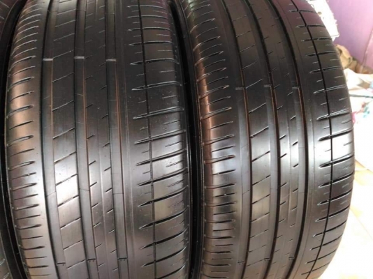 ล้อแม็ก Honda Accord G9 ขอบ 18 พร้อมยาง Michelin Pilot Sport3  235 45 18 ผลิตปี 2017 สภาพโดยรวมสวยทั้งล้อทั้งยาง ขายถูกๆ ทั้งชุด 25900.- *** ใส่ฟรี รับเทิร์น รับบัตรเครดิตทุกธนาคาร ส่งทั่วไทย