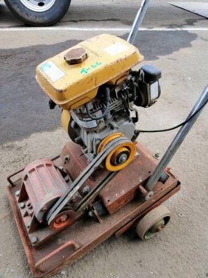 เครื่องตบดิน ROBIN EY20