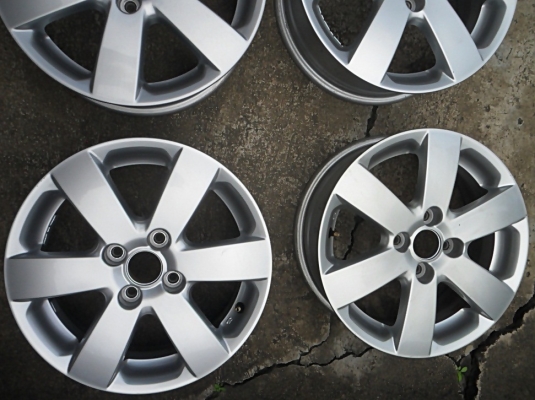 แม็กเอนไกขอบ15 แท้ 4รู100 สภาพดี (4วง 3,000)