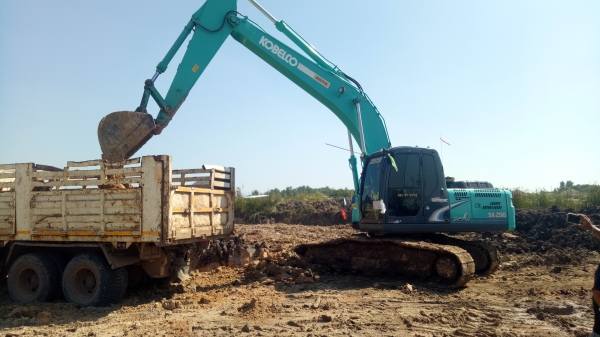 ขายๆๆYN12 SUPPER XM 6พันชม.รถสวยสุดๆตักดินใส่สิบล้ออย่างเดียว ไม่เคยลุยงานหนัก ภายในสวยกริปๆ เงินสดลดได้ ไม่พอคุยกันได้ ราคาตั้งขาย ????2,390,000บาท???? (โทร)???? (line)074-3923995 (/)085-6842587 ดูรถ จ.อุดร