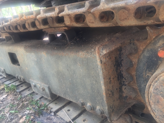 KOMATSU PC 30-5 รถสภาพดีใช้งานได้เลยครับ เครื่องเดิมปั๊มเดิมๆ ช่วงล่างแน่นดี เอกสารสัญญาซื้อขาย ราคาต่อรองได้ครับ