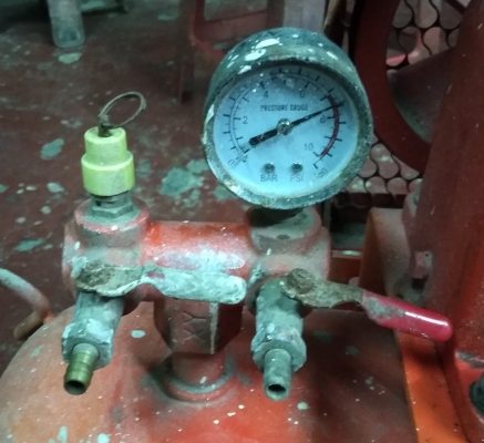 เครื่อง ปั๊มลม Automac kp-13 แบบลูกสูบ สภาพพร้อมใช้ อุปกรณ์ใชงานได้ทุกตัว ทำงานตัดต่ออัตโนมัติ