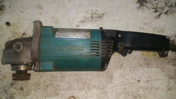 หินเจียร 7 นิ้ว makita 9607 nb แท้