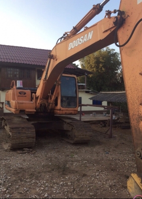 ขายรถแบฮโฮ ดูซาน 220