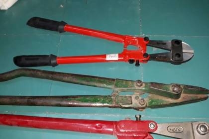 ขายกรรไกรตัดเหล็กทาปาเรียTAPARIA BC-18 MADE IN INDIA.