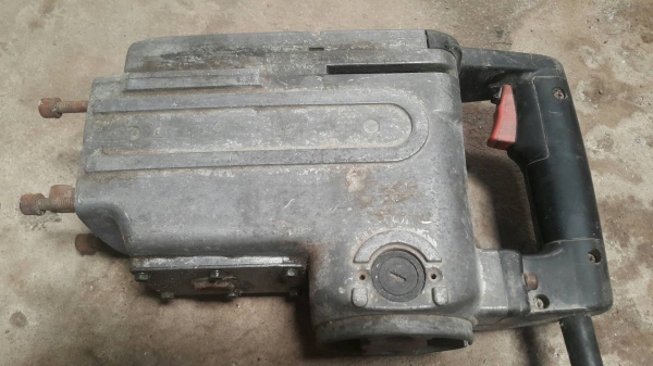 ขายเป็นอะไหล่ makita hm1302 แท้ ขายเป็นอะไหล่ makita hm1302 แท้