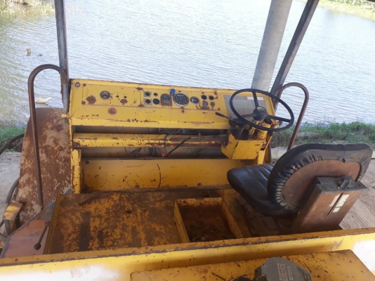 ขายรถบดสั่น VIBROMXC 2000 รุ่น 1102D ขายรถบดสั่น VIBROMXC 2000 รุ่น 1102D