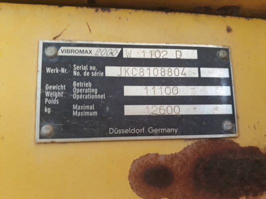 ขายรถบดสั่น VIBROMXC 2000 รุ่น 1102D ขายรถบดสั่น VIBROMXC 2000 รุ่น 1102D