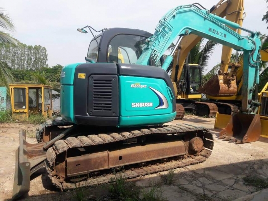 ขายจ้า..KOBELCO SK60SR YT02  เก่านอกแท้  มีลายแย๊ก  พร้อมผานดัน สภาพสภาพสวย พร้อมใช้  โทร  089-3818694  จ๊อย..