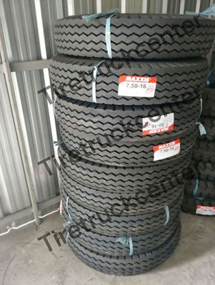11R22.5 ROADSHIN RS618A ราคาถูกแสนถูก ยังมีของพร้อมจัดส่งค่ะ สนใจติดสอบถามได้ที่ บริษัท ลักค์ 888 จำ