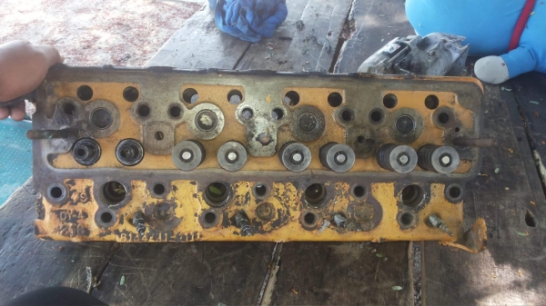 ขายครับ ฝาสูบเครื่อง4D94 ฝา สวยไม่แตก ราคาไม่แพง