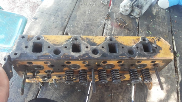 ขายครับ ฝาสูบเครื่อง4D94 ฝา สวยไม่แตก ราคาไม่แพง